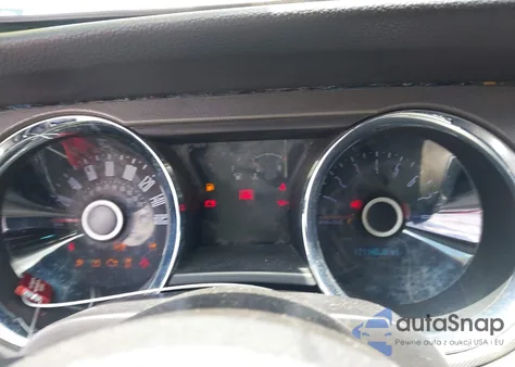 2014 Ford Mustang V6 z USA, uszkodzony, nr VIN 1ZVBP8EMXE5232093